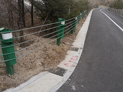 缆索护栏案例 - 安平县成帅边坡防护工程有限公司图片5